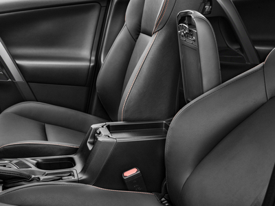 2018 Toyota RAV4 Hybrid SE