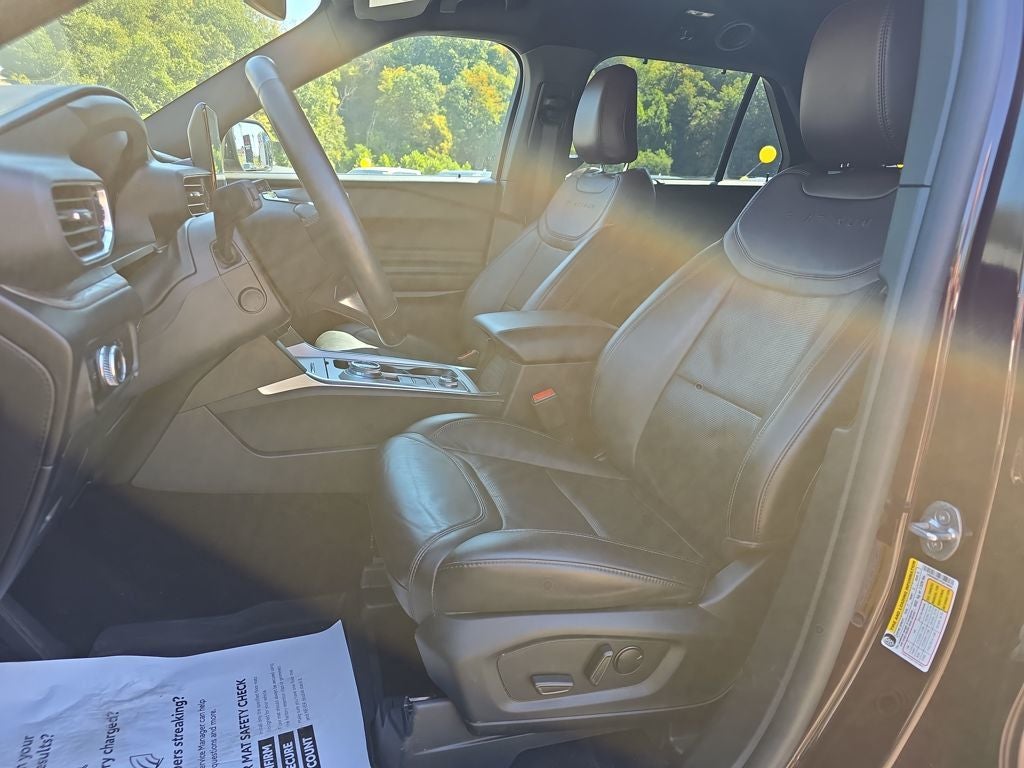 2023 Ford Explorer Platinum