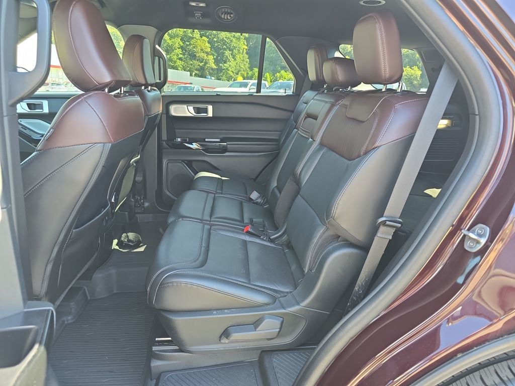 2023 Ford Explorer Platinum