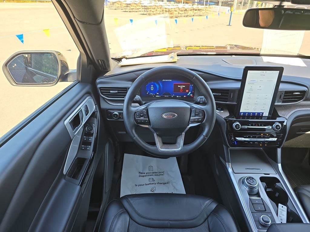 2023 Ford Explorer Platinum