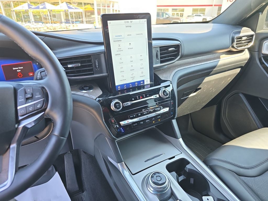 2023 Ford Explorer Platinum