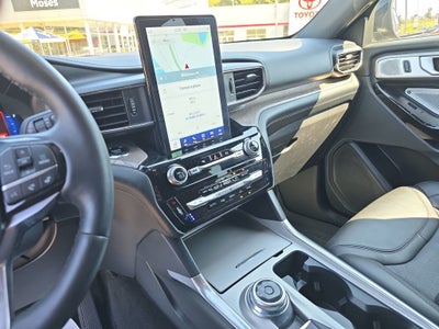 2023 Ford Explorer Platinum