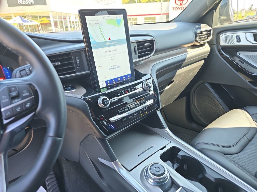 2023 Ford Explorer Platinum