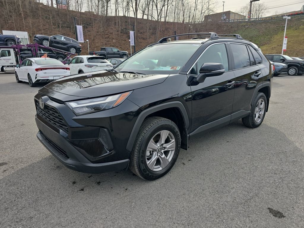2025 Toyota RAV4 XLE