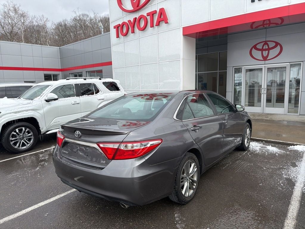 2016 Toyota Camry SE