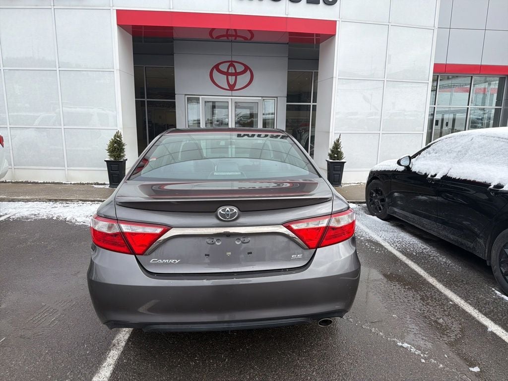 2016 Toyota Camry SE