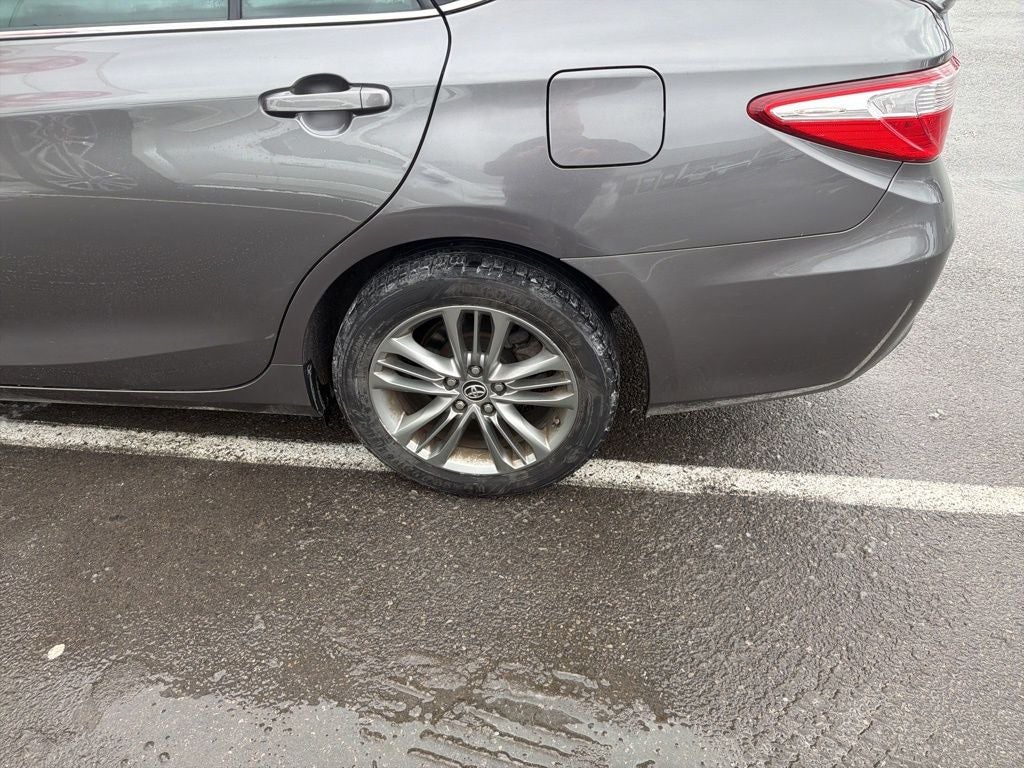 2016 Toyota Camry SE