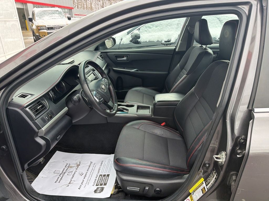 2016 Toyota Camry SE