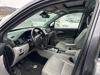 2022 Honda Pilot Touring 7 Passenger