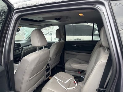2022 Honda Pilot Touring 7 Passenger