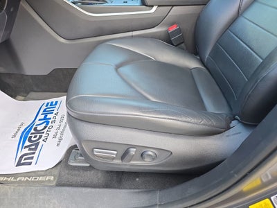 2020 Toyota Highlander Hybrid XLE