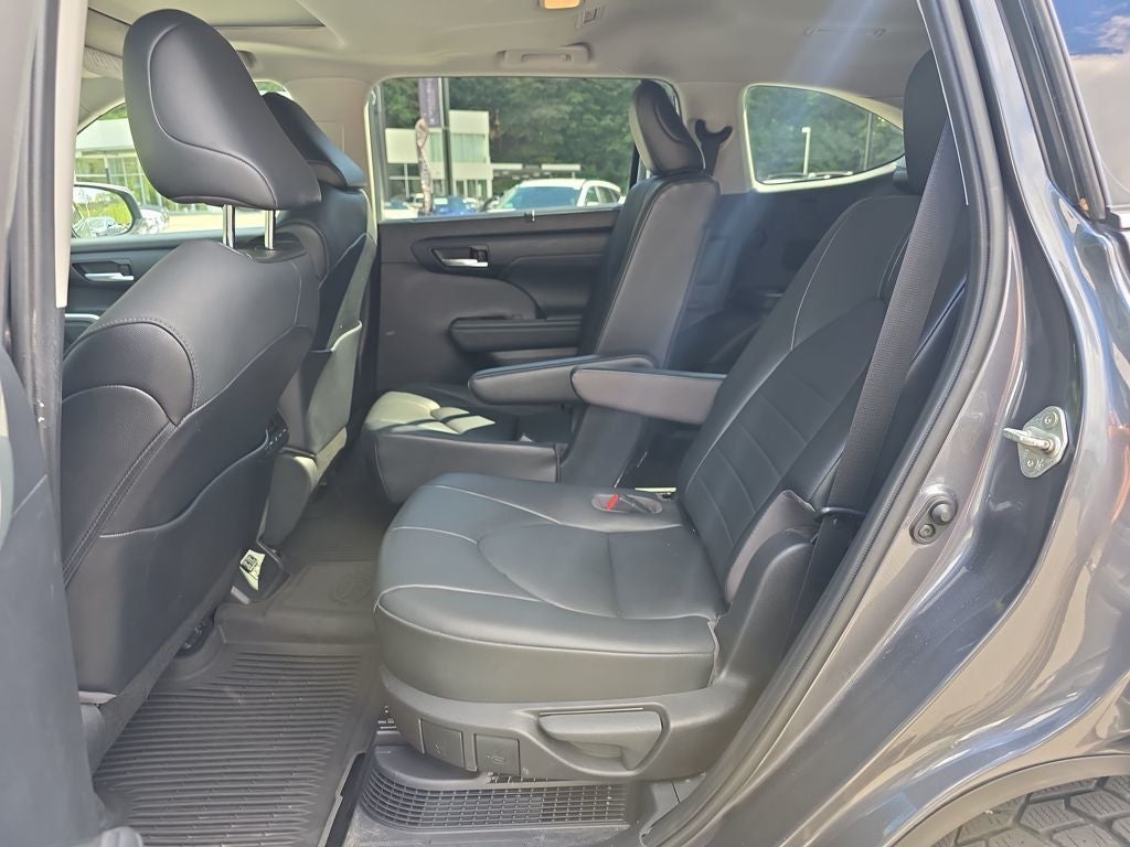 2020 Toyota Highlander Hybrid XLE