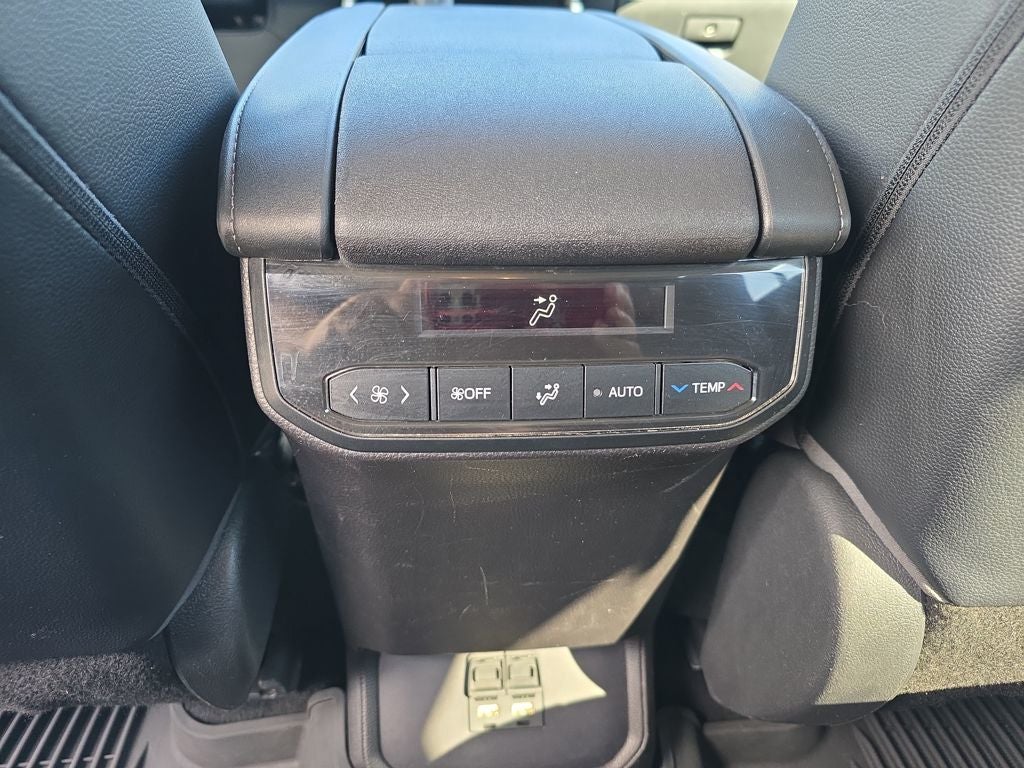 2020 Toyota Highlander Hybrid XLE