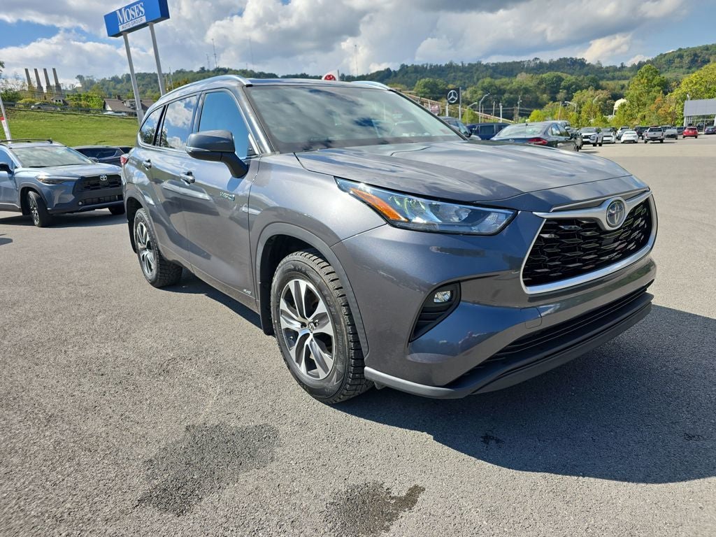 2020 Toyota Highlander Hybrid XLE