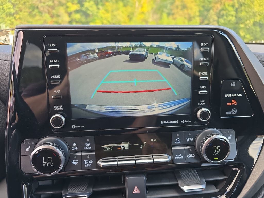 2020 Toyota Highlander Hybrid XLE