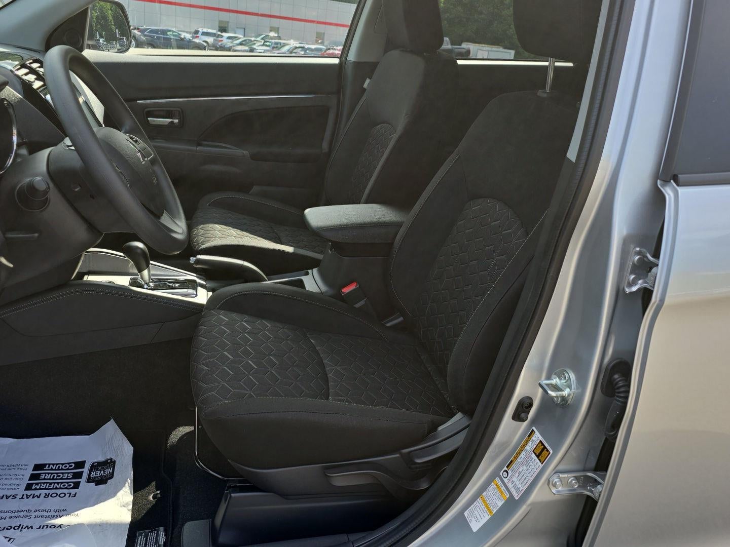 2026 Mitsubishi Outlander Sport ES