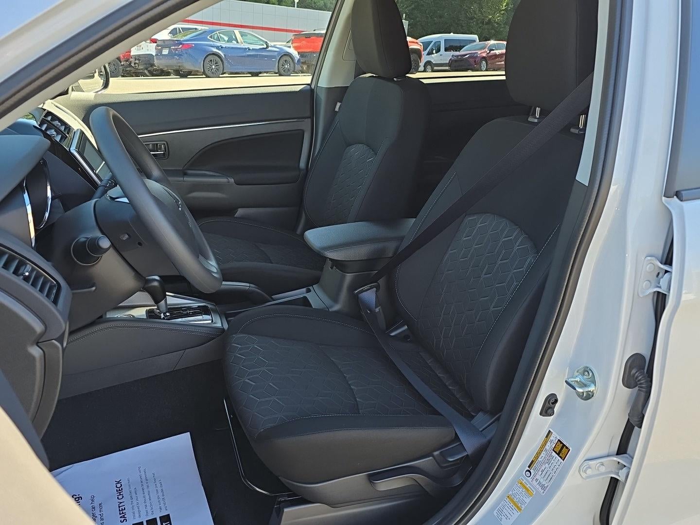2027 Mitsubishi Outlander Sport ES