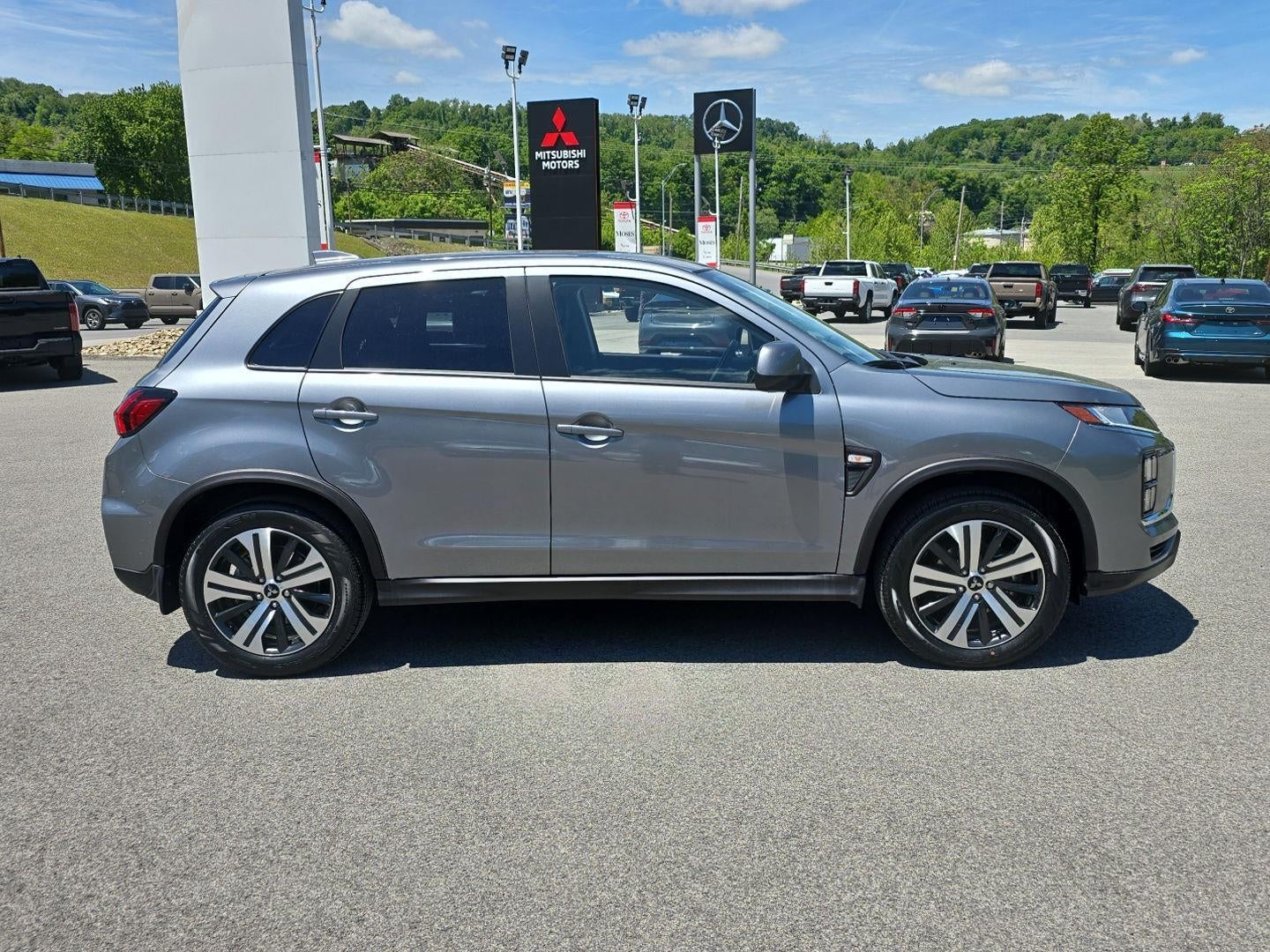 2026 Mitsubishi Outlander Sport ES
