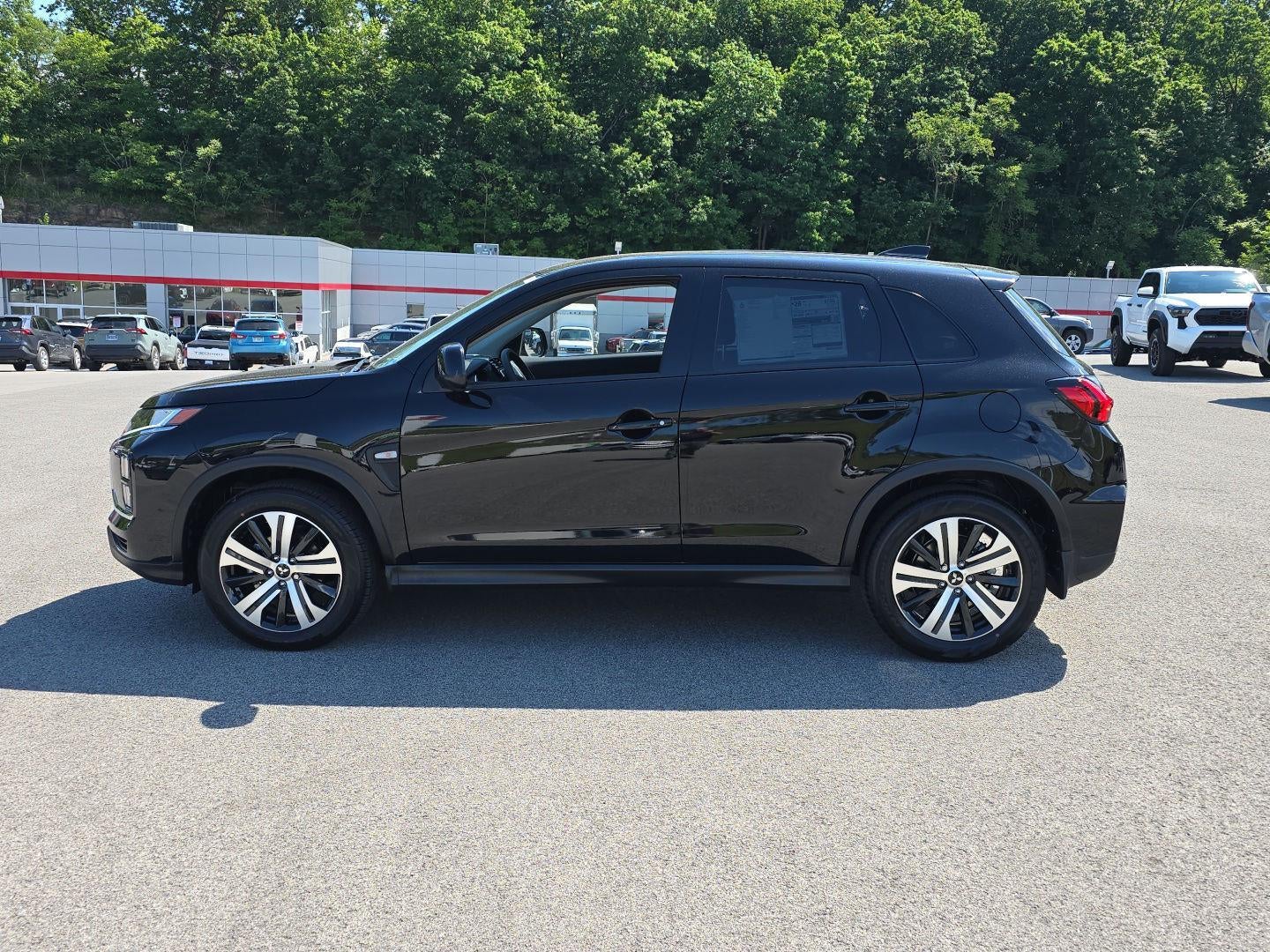 2026 Mitsubishi Outlander Sport ES