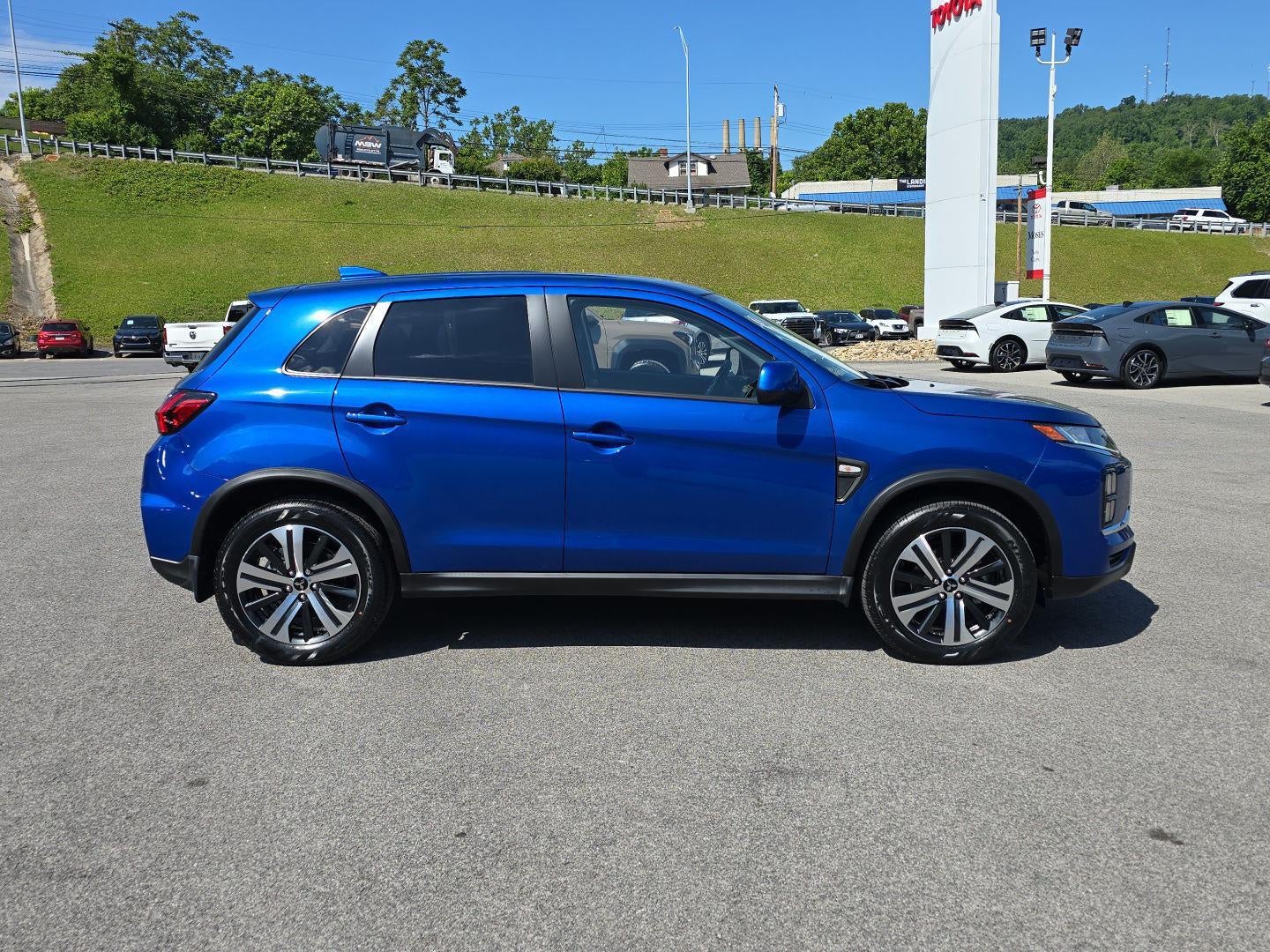 2026 Mitsubishi Outlander Sport ES
