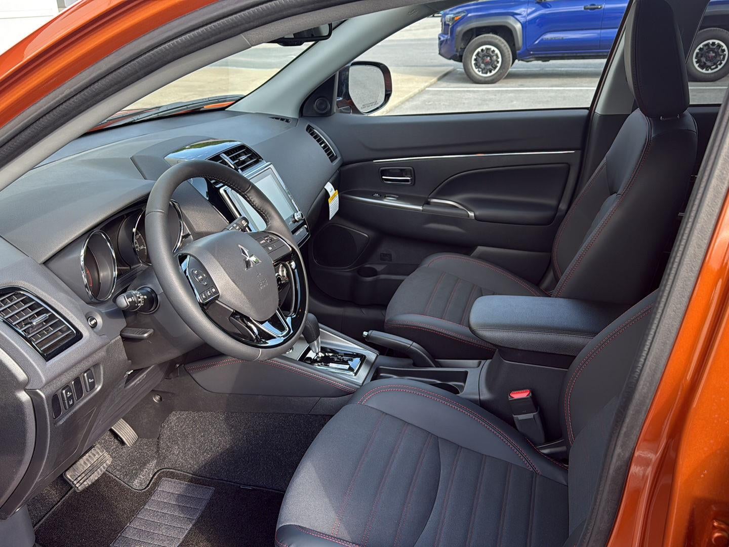 2026 Mitsubishi Outlander Sport SE