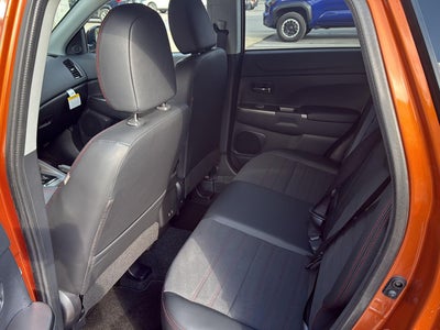 2026 Mitsubishi Outlander Sport SE