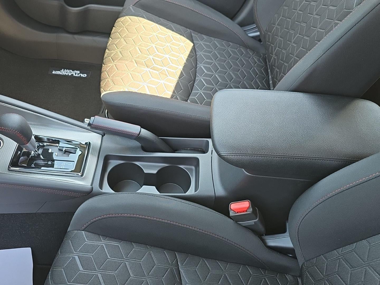 2026 Mitsubishi Outlander Sport LE
