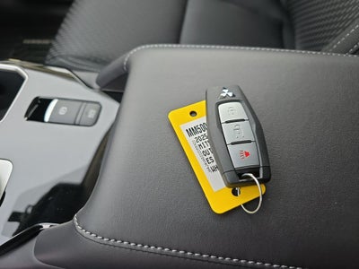 2025 Mitsubishi Outlander ES