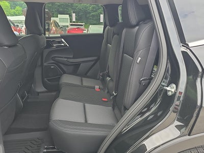 2026 Mitsubishi Outlander ES