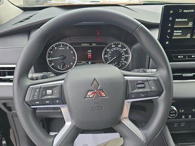 2026 Mitsubishi Outlander ES