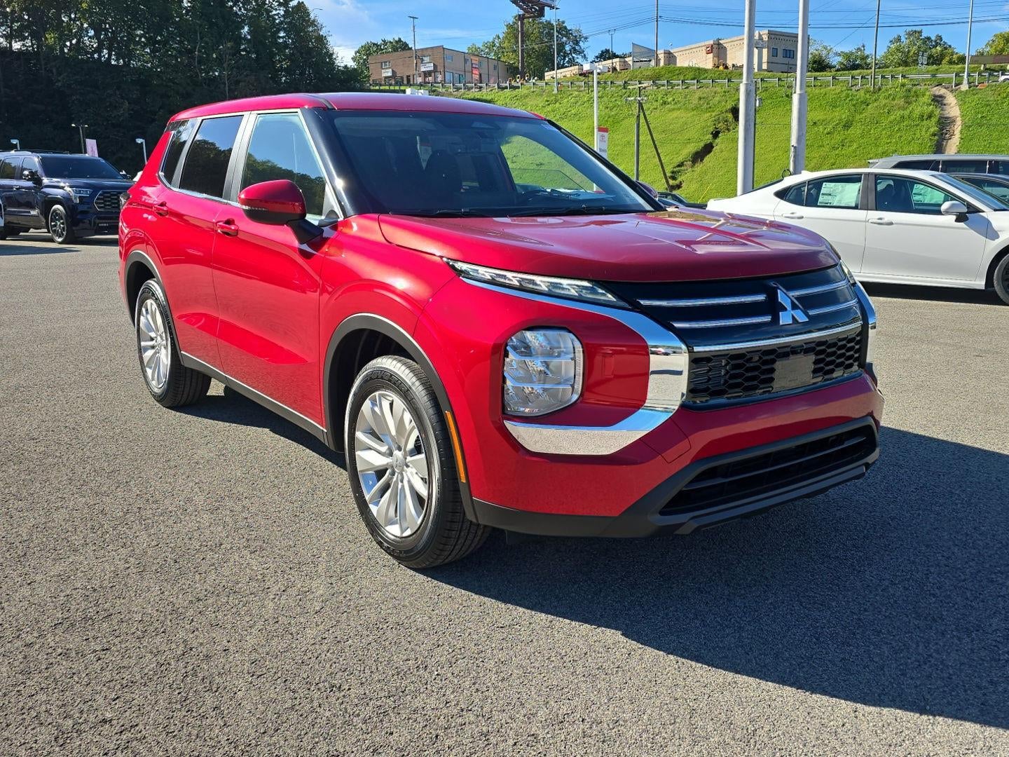 2026 Mitsubishi Outlander ES