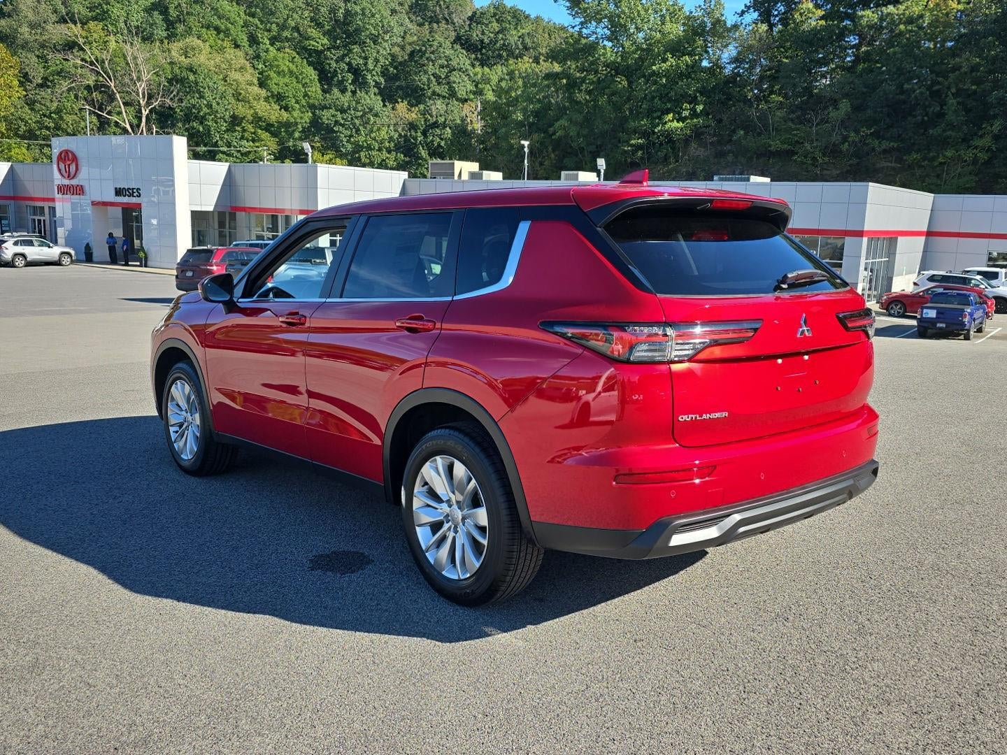 2026 Mitsubishi Outlander ES