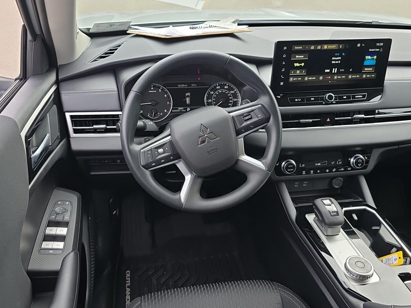 2026 Mitsubishi Outlander ES