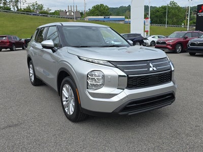 2026 Mitsubishi Outlander ES