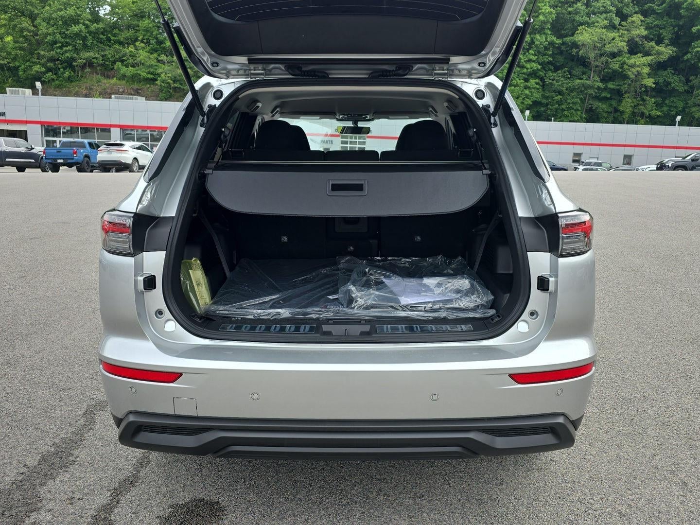2026 Mitsubishi Outlander ES
