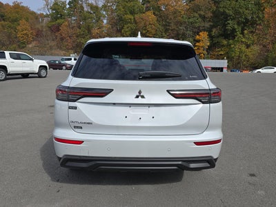 2027 Mitsubishi OUTLANDER ES S-AWC
