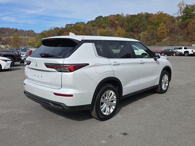 2027 Mitsubishi OUTLANDER ES S-AWC
