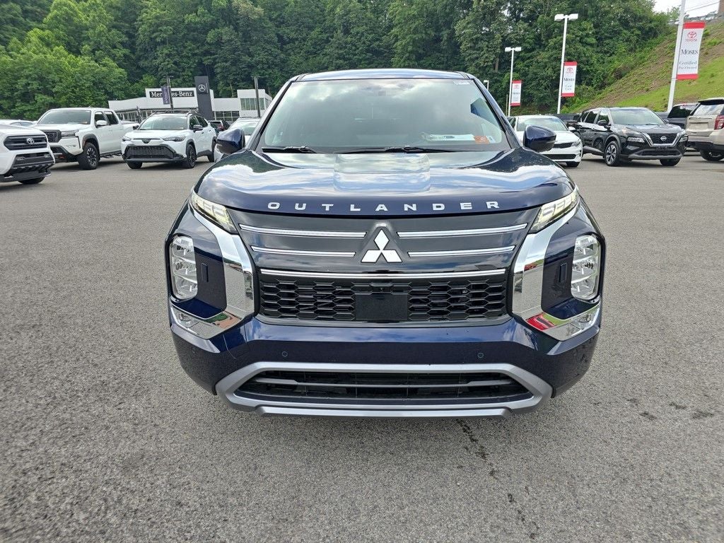 2025 Mitsubishi Outlander SE