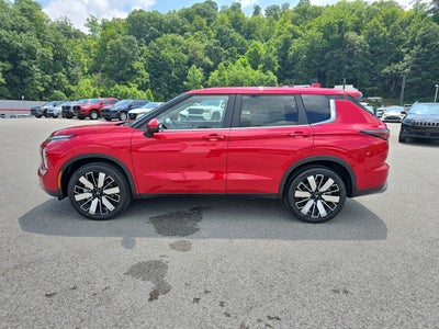 2025 Mitsubishi Outlander SE