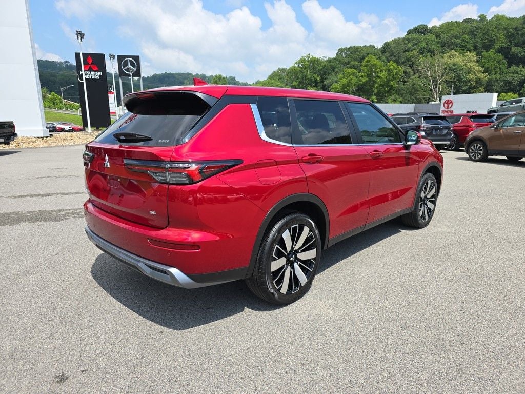 2025 Mitsubishi Outlander SE