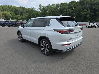 2025 Mitsubishi Outlander SE