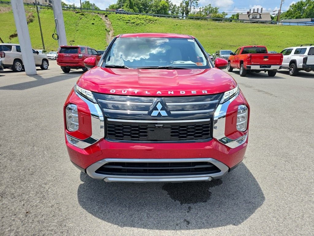 2025 Mitsubishi Outlander SE
