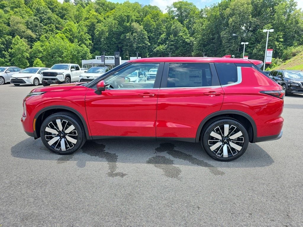 2025 Mitsubishi Outlander SE