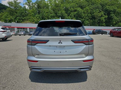 2025 Mitsubishi Outlander SE