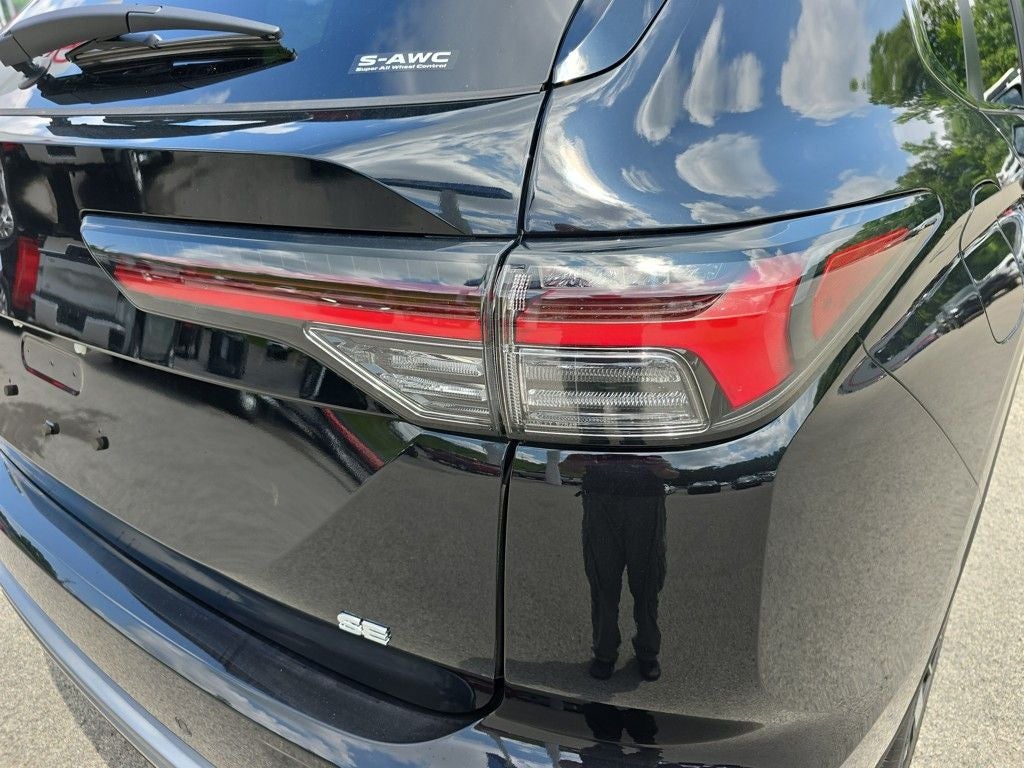2025 Mitsubishi Outlander SE
