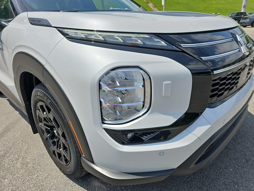 2025 Mitsubishi Outlander Trail Edition