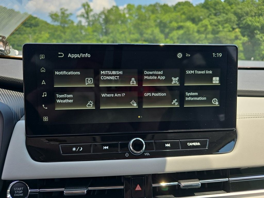 2025 Mitsubishi Outlander SE