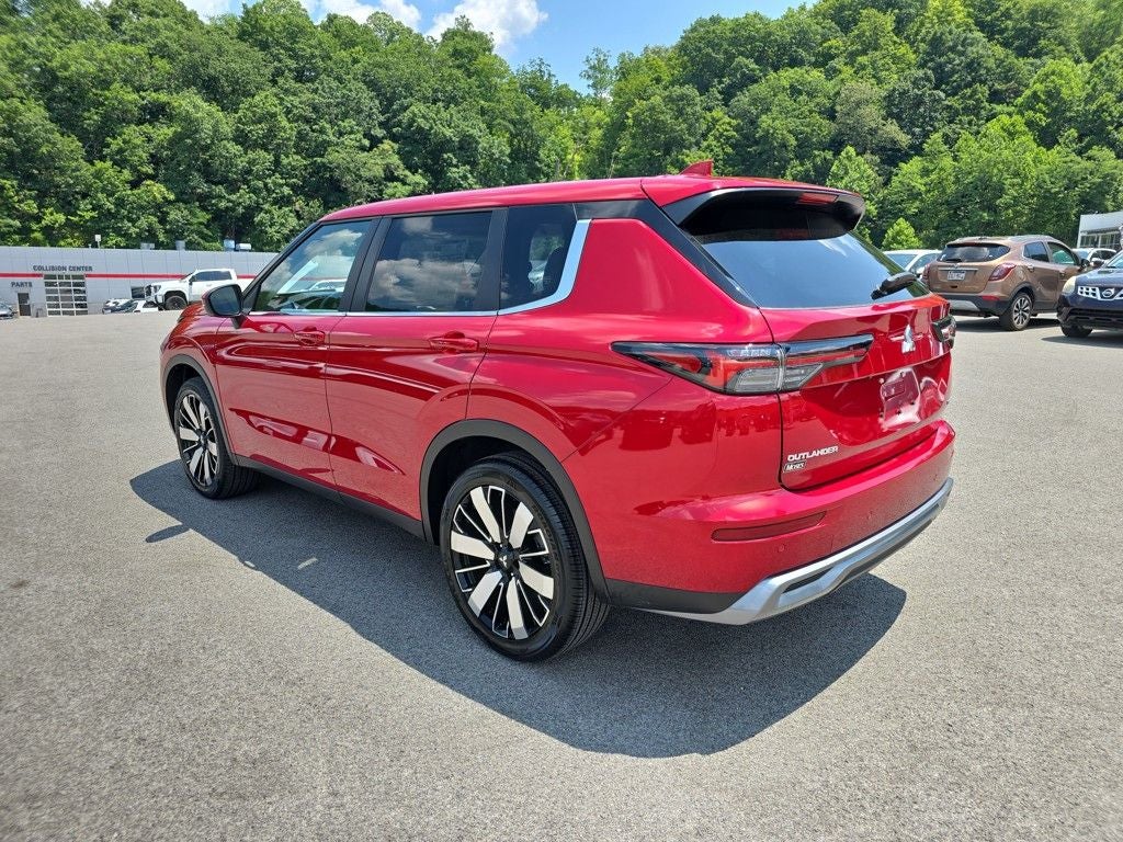 2025 Mitsubishi Outlander SE