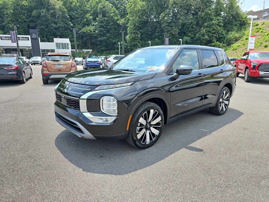 2025 Mitsubishi Outlander SE