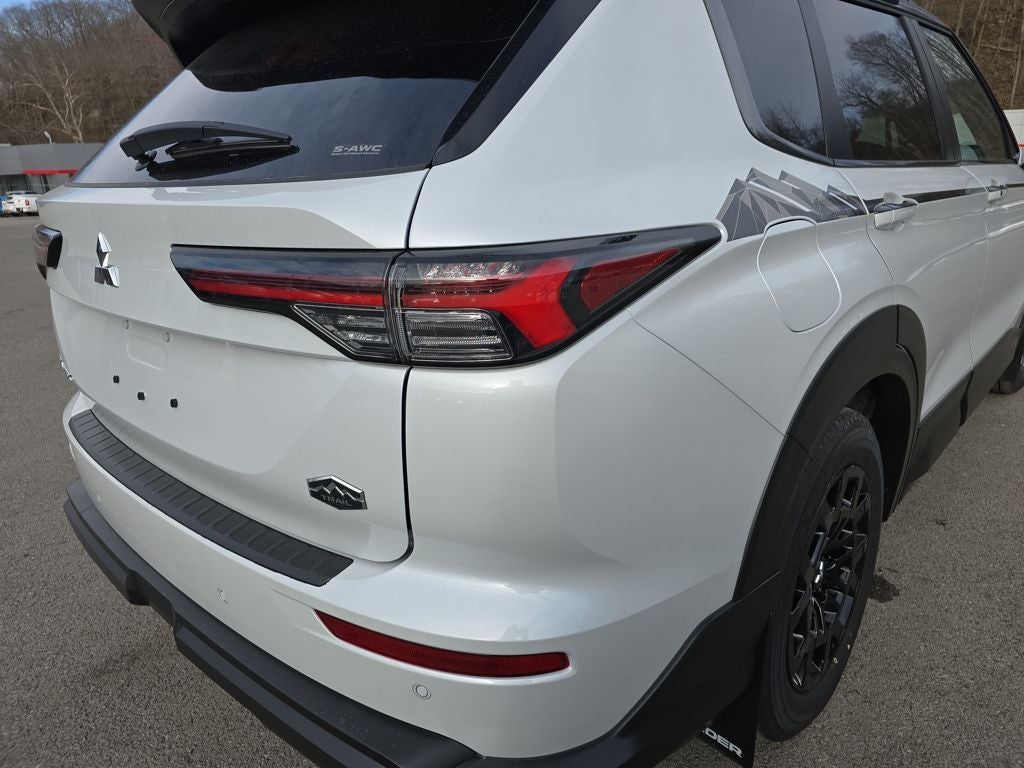 2026 Mitsubishi Outlander Trail Edition